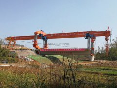 <b>云南临沧30米120吨架桥机厂家 提供选型方案</b>