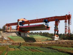 <b>山西太原180吨架桥机厂家 揭晓架梁施工主角</b>