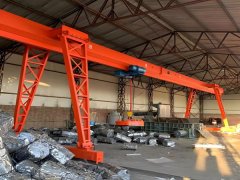 <b>电磁吸盘龙门吊在废旧金属回收中如何应用</b>