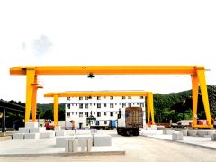 <b>龙门吊的支腿为什么通常设计成L型或A型的</b>