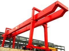 <b>河北廊坊U型龙门吊与普通龙门吊在物流场景有何差异</b>